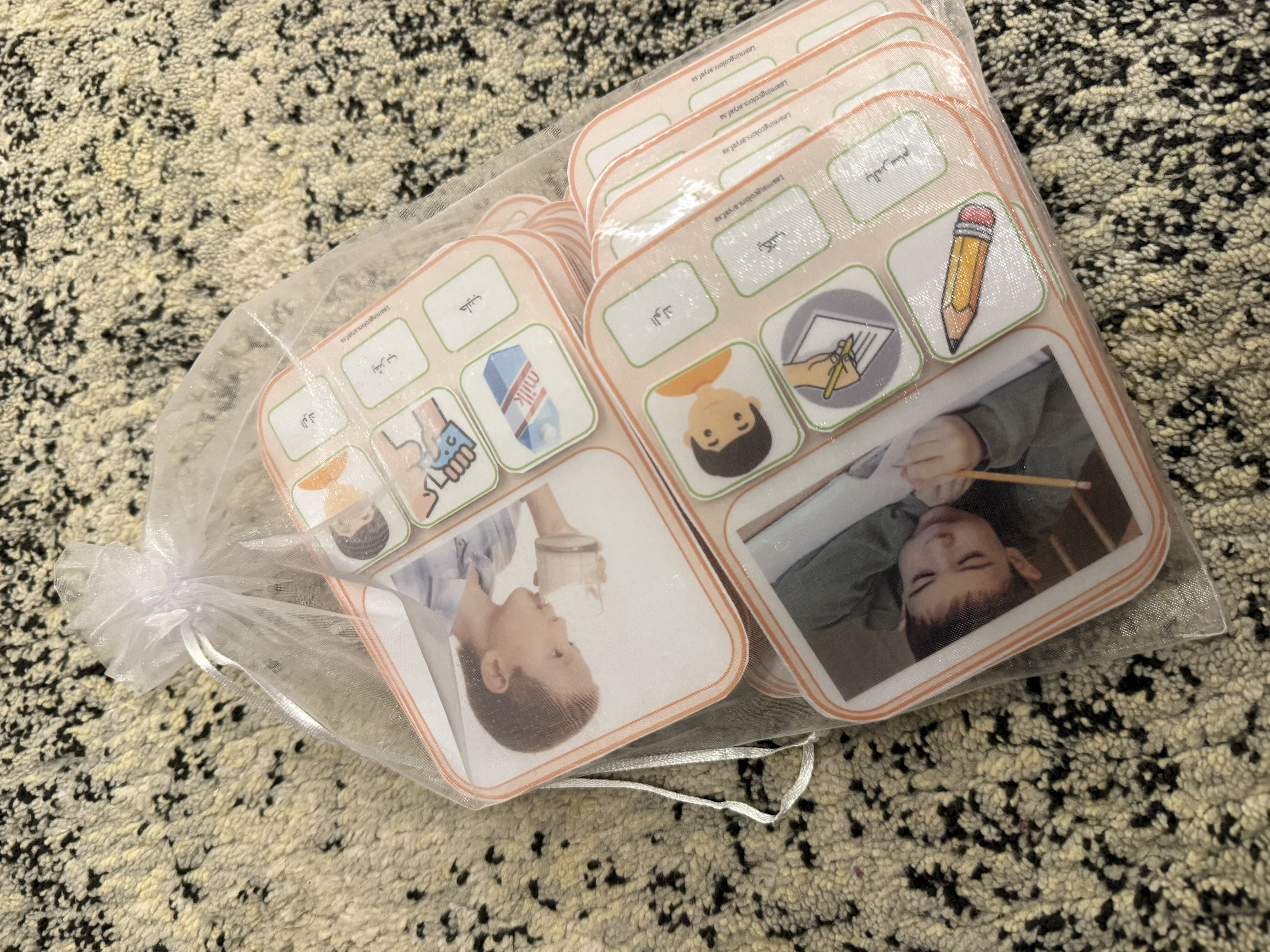 بطاقات عمل تعليم تكوين الجمل مذكر ومؤنث