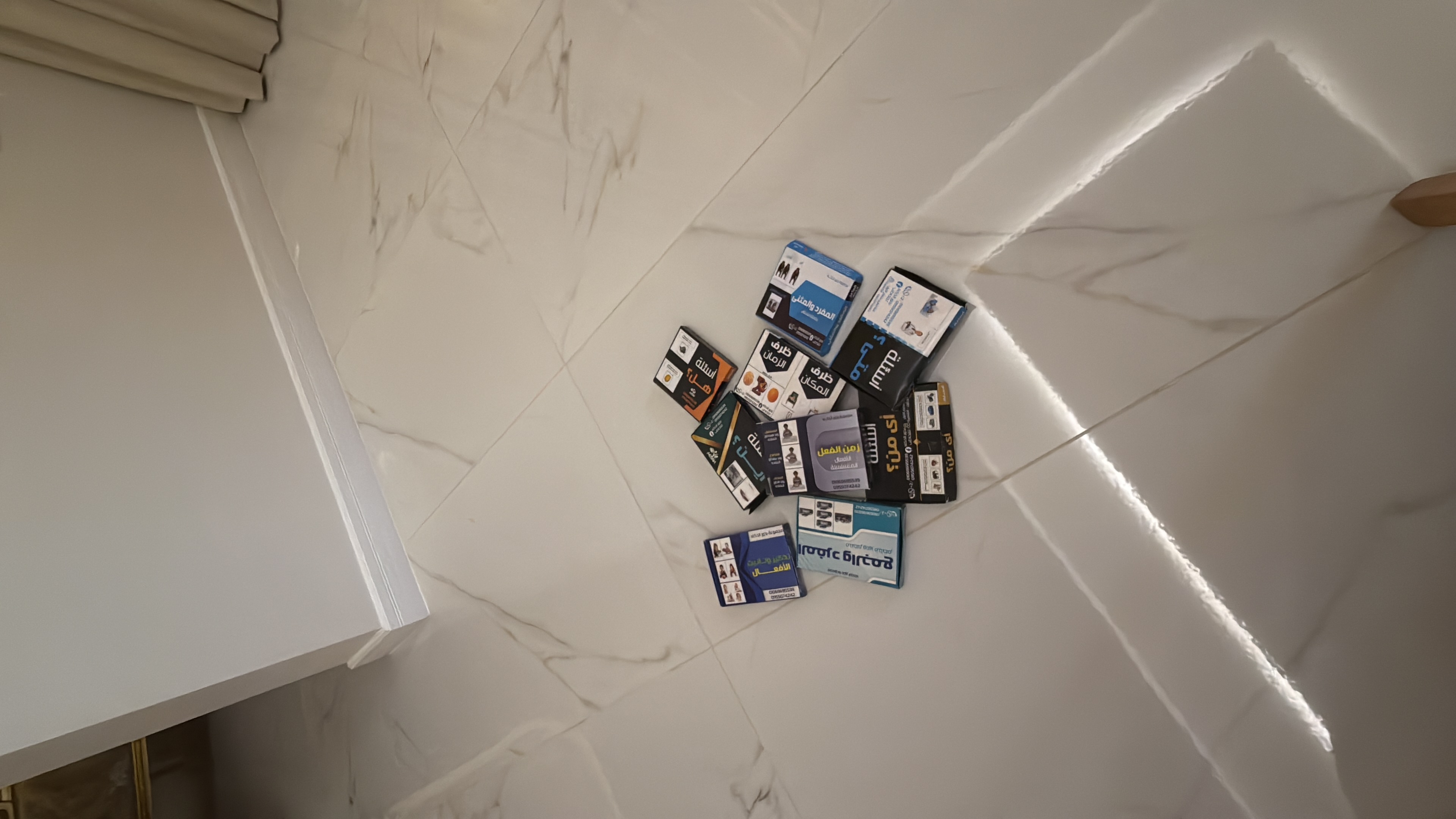  بطايق على حسب الطلب 